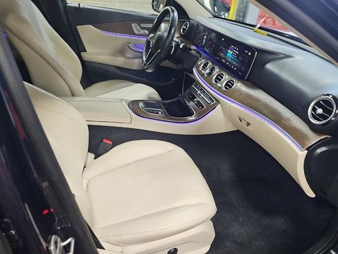 Used 2021 Mercedes-Benz E 350 4MATIC Sedan w/ Premium Package image 36