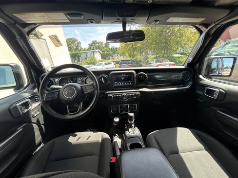 Used 2022 Jeep Wrangler Unlimited Sport AWD/4WD image 21