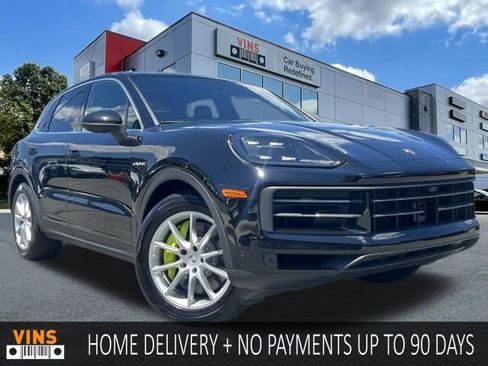 Used 2025 Porsche Cayenne E-Hybrid AWD/4WD image 1