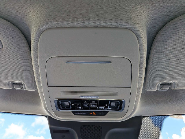 Used 2025 Lincoln Navigator Reserve AWD/4WD image 31