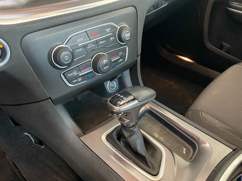 Used 2021 Dodge Charger SXT w/ Driver Convenience Group AWD/4WD image 12