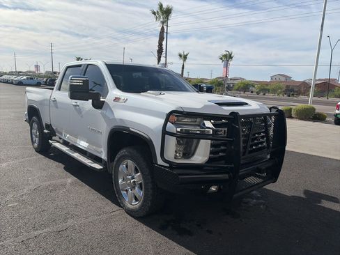 Used 2022 Chevrolet Silverado 2500 LTZ w/ LTZ Plus Package AWD/4WD image 9