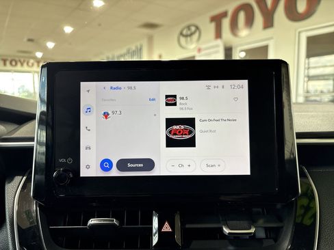 Certified 2023 Toyota Corolla XSE image 17