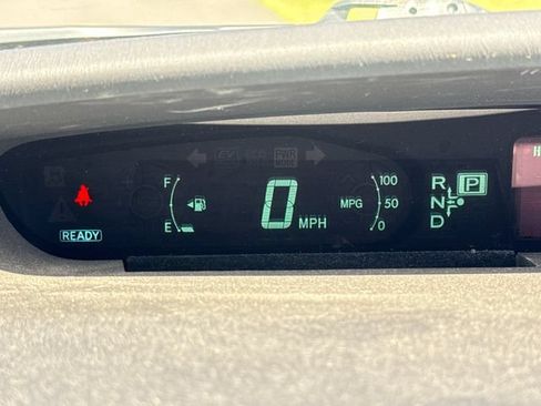 Used 2015 Toyota Prius Three FWD image 22