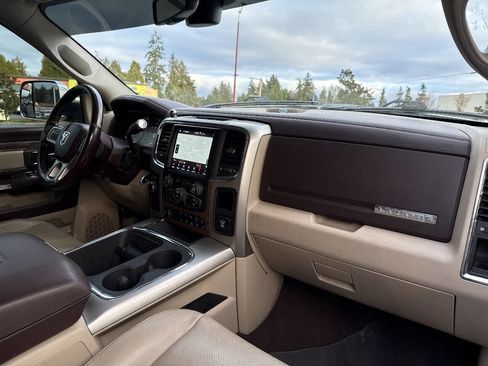 Used 2018 RAM 3500 Laramie image 14