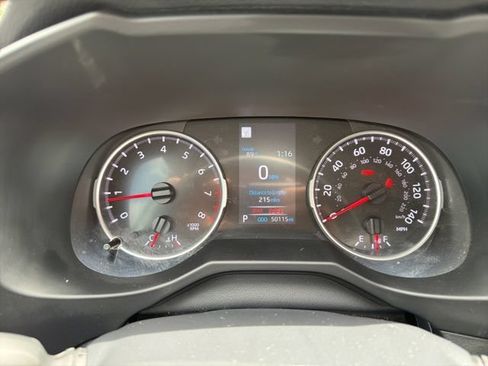 Used 2022 Toyota RAV4 LE AWD/4WD image 26