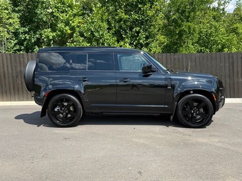 New 2026 Land Rover Defender 110 X-Dynamic SE AWD/4WD image 6