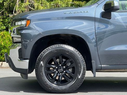 Used 2021 Chevrolet Silverado 1500 LT AWD/4WD image 4
