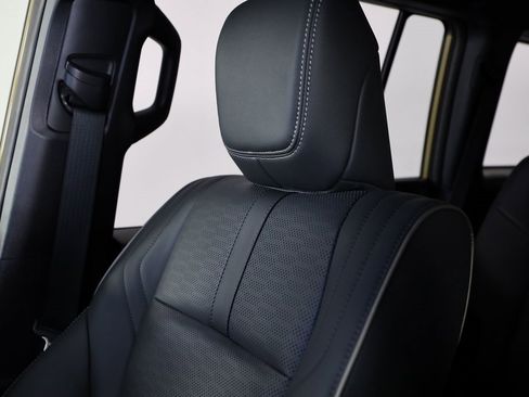 Used 2024 Toyota Land Cruiser image 38