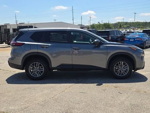 Used 2024 Nissan Rogue S AWD/4WD image 6