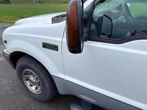 Used 2004 Ford F250 2WD SuperCab Super Duty image 11