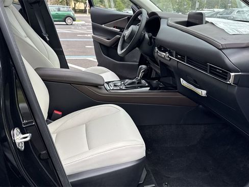 Used 2024 MAZDA CX-30 AWD 2.5 S w/ Premium Package image 34