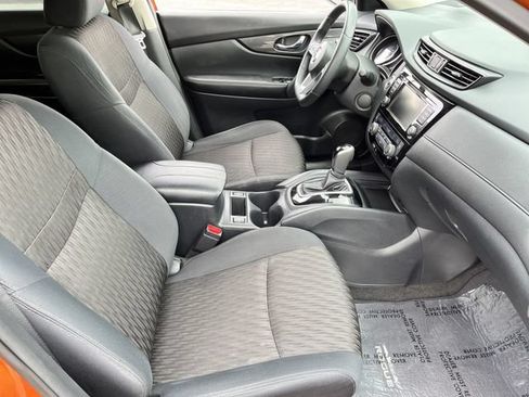 Used 2019 Nissan Rogue SV AWD/4WD image 29