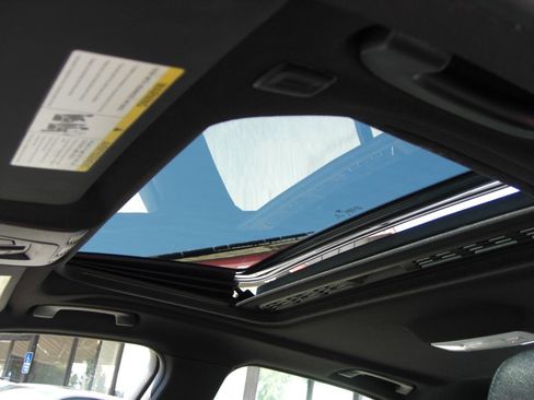 Used 2014 BMW 320i Sedan RWD image 7