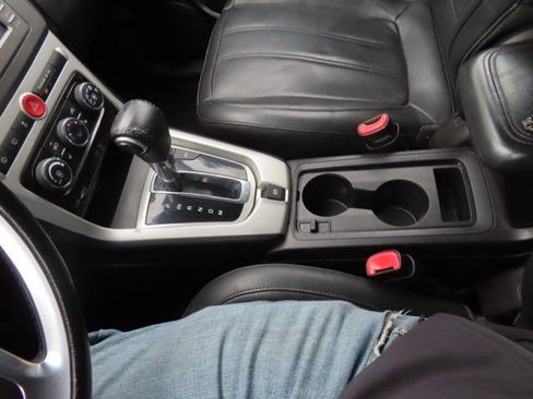 Used 2015 Chevrolet Captiva Sport LT w/ Convenience Package image 24