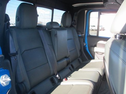 Used 2024 Jeep Gladiator Mojave image 20