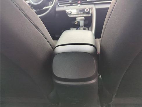 Used 2023 Hyundai Elantra SEL w/ Convenience Package FWD image 19