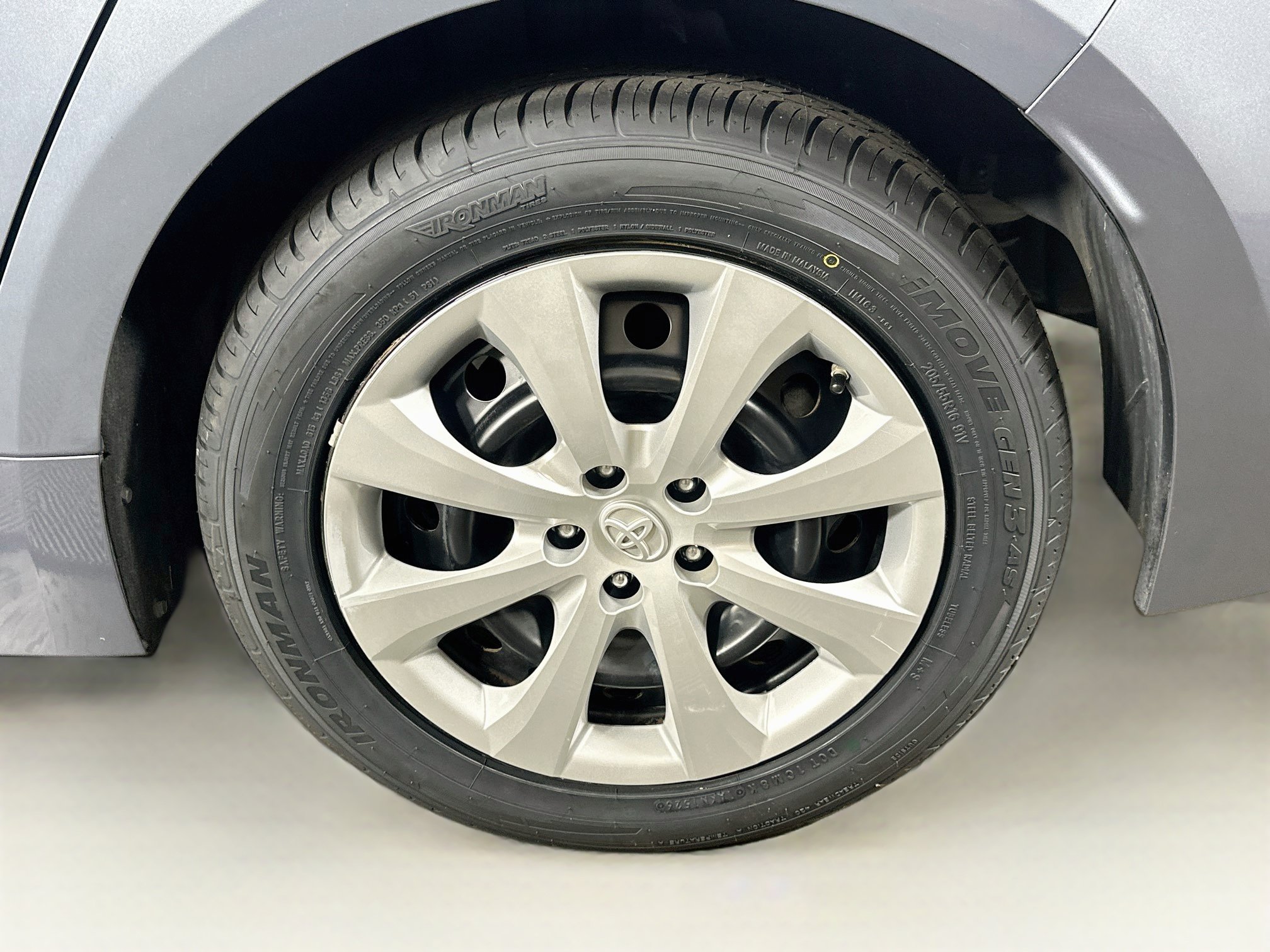 Used 2021 Toyota Corolla LE FWD image 11