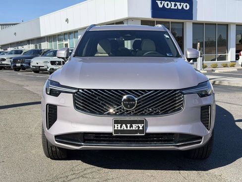 New 2026 Volvo XC90 B6 Plus w/ Protection Package Premier image 23