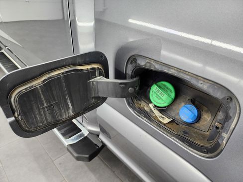 Used 2022 Ford F250 Lariat w/ Lariat Value Package image 35