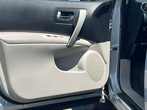Used 2013 Nissan Rogue S AWD/4WD image 22