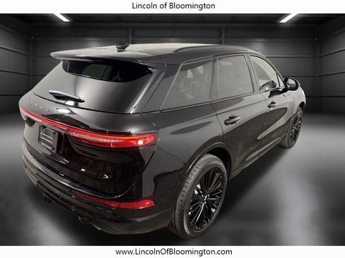 New 2026 Lincoln Corsair Premiere image 6