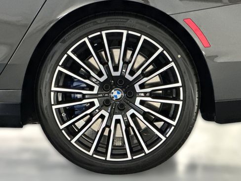 New 2026 BMW 760i xDrive image 11