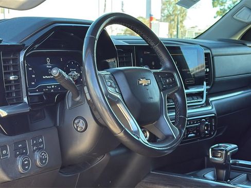 Used 2023 Chevrolet Silverado 1500 LTZ image 12