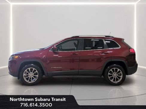 Used 2021 Jeep Cherokee Latitude Lux AWD/4WD image 2