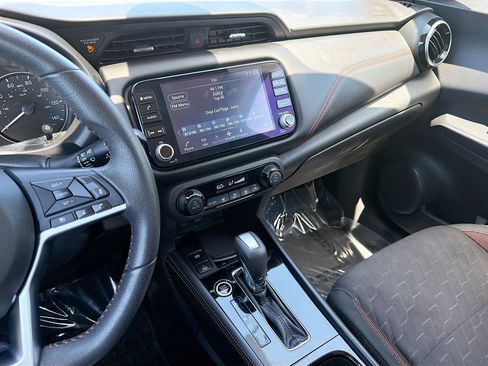Used 2024 Nissan Kicks SR FWD image 25