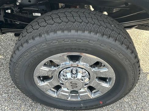 New 2025 Ford F250 King Ranch w/ Chrome Package image 8