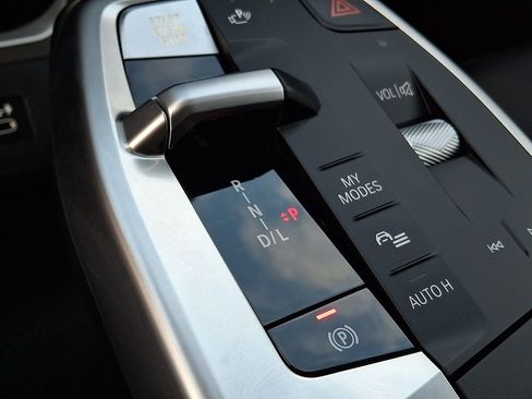 Certified 2024 BMW X2 xDrive28i w/ Premium Package image 10