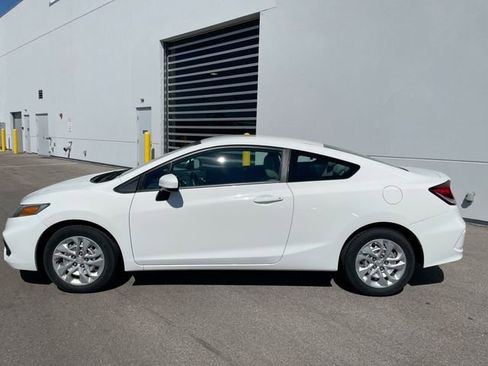 Used 2015 Honda Civic LX image 2