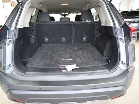 Used 2021 Nissan Rogue S image 29