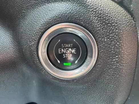 Used 2020 Chevrolet Silverado 1500 RST AWD/4WD image 26