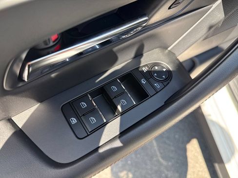 New 2026 MAZDA CX-90 Plug-In Hybrid w/ Premium Plus AWD/4WD image 19