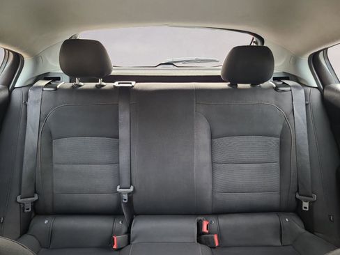 Used 2019 Chevrolet Cruze LS w/ LS Convenience Package FWD image 18