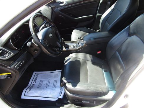 Used 2016 Kia Cadenza Limited FWD image 14