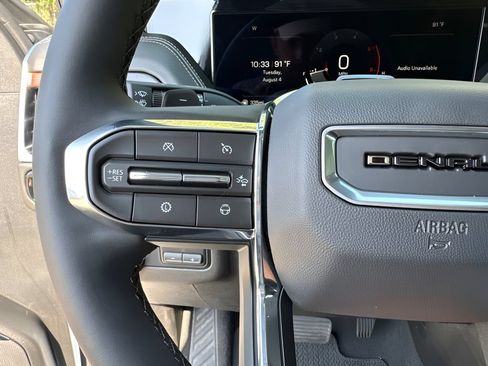 New 2026 GMC Yukon Denali w/ Advanced Technology Package AWD/4WD image 13