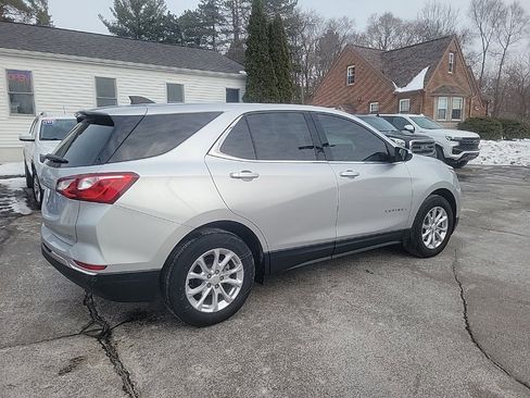 Certified 2020 Chevrolet Equinox LT w/ Driver Convenience Package image 5