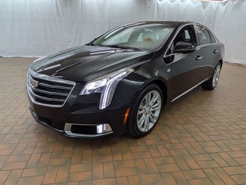 Used 2019 Cadillac XTS Luxury FWD image 3