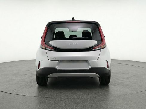 Used 2025 Kia Soul LX w/ LX Technology Package image 7