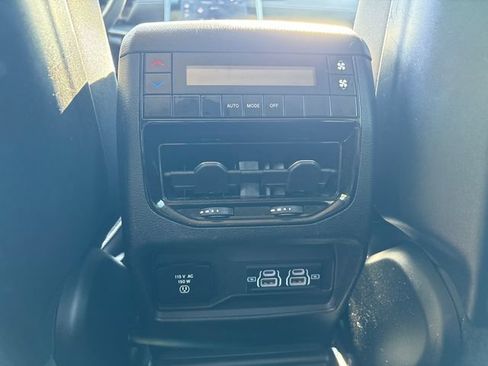 Used 2023 Jeep Grand Cherokee L Laredo w/ Luxury Tech Group I AWD/4WD image 18