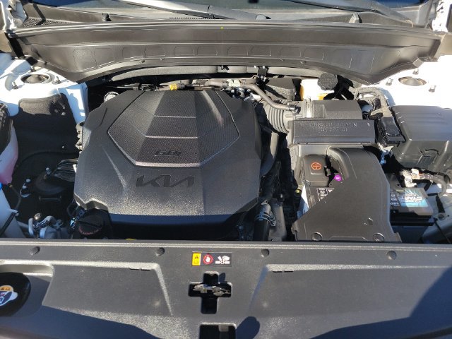 Used 2023 Kia Telluride LX FWD image 32
