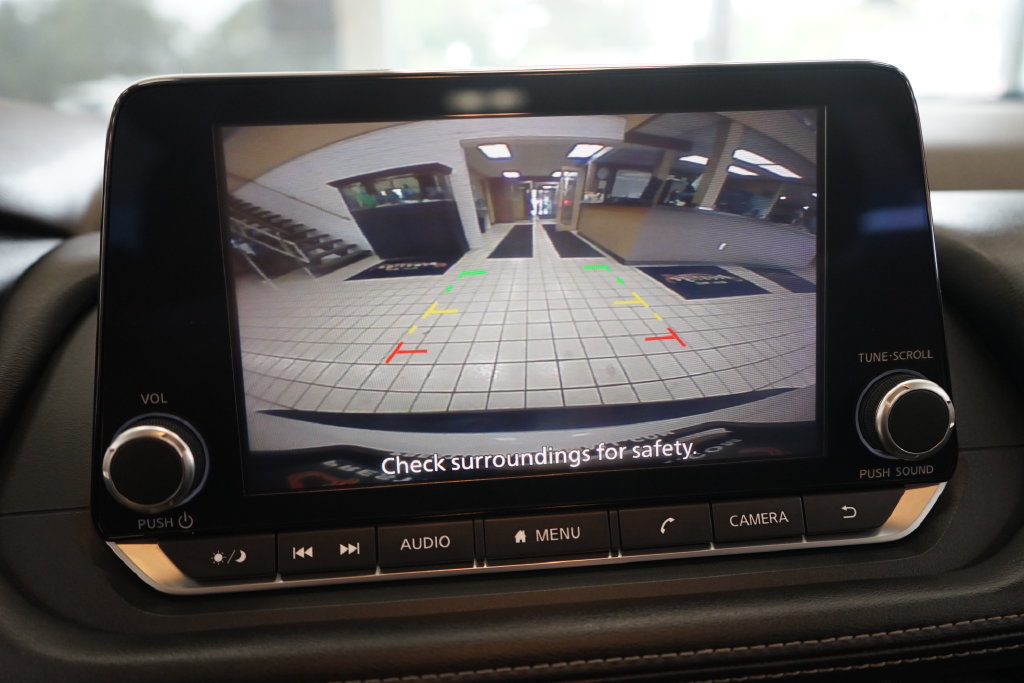 Used 2021 Nissan Rogue S AWD/4WD image 8