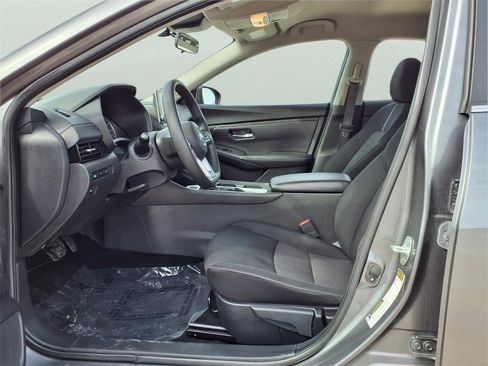 Used 2023 Nissan Sentra SV image 14