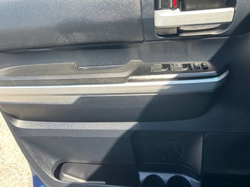 Used 2014 Toyota Tundra SR5 image 11