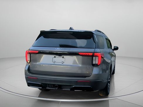 Used 2026 Ford Explorer ST-Line w/ ST-Line Street Pack RWD image 25