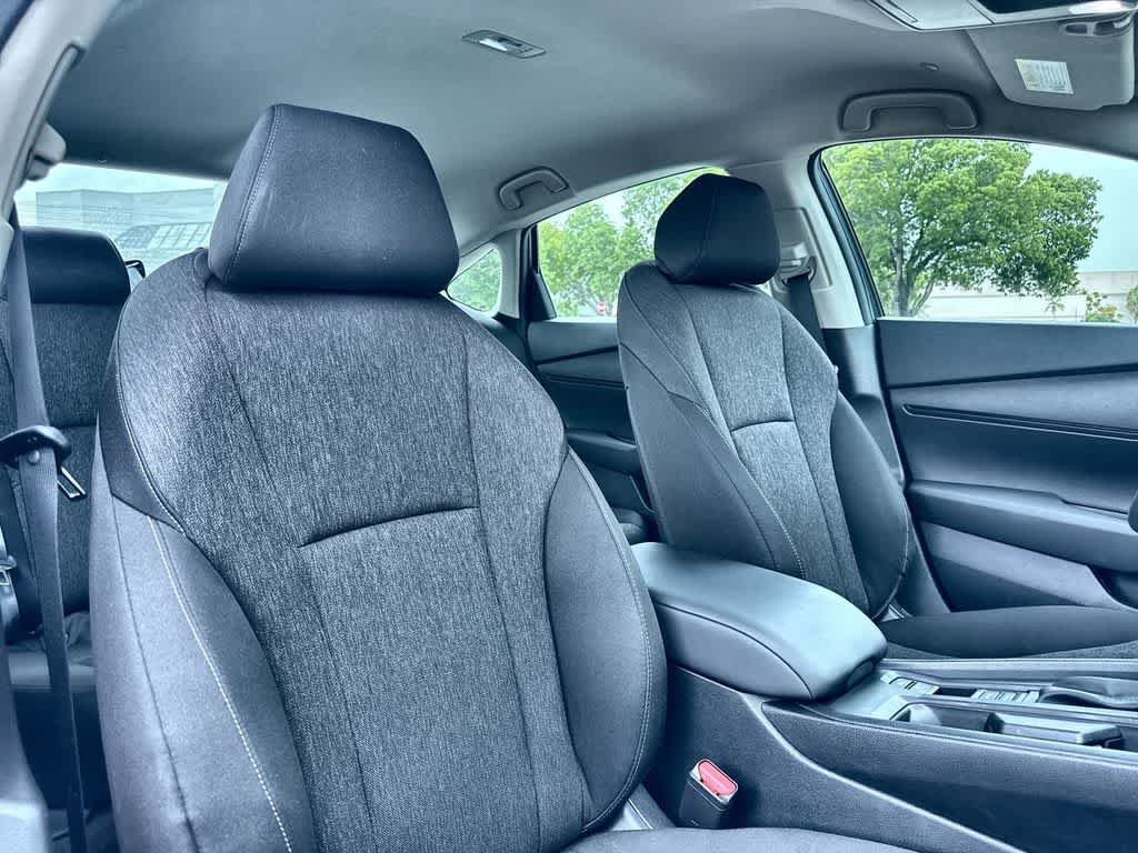 Used 2025 Honda Accord LX image 27