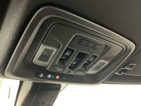 Used 2023 GMC Sierra 2500 AT4 w/ AT4 Premium Plus Package image 18